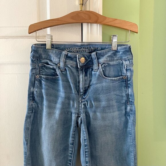 American Eagle Super Super Stretch Skinny Jeans in Light Wash - Picture 5 of 6